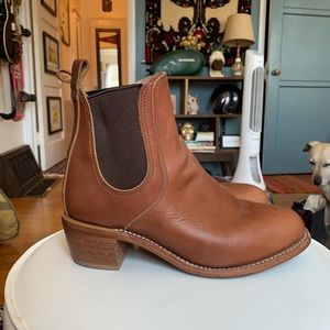 Red wing heritage Harriet boots size 10